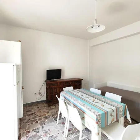 Vista Mare Vicino Al Mare E Al Centro Apartment Vieste